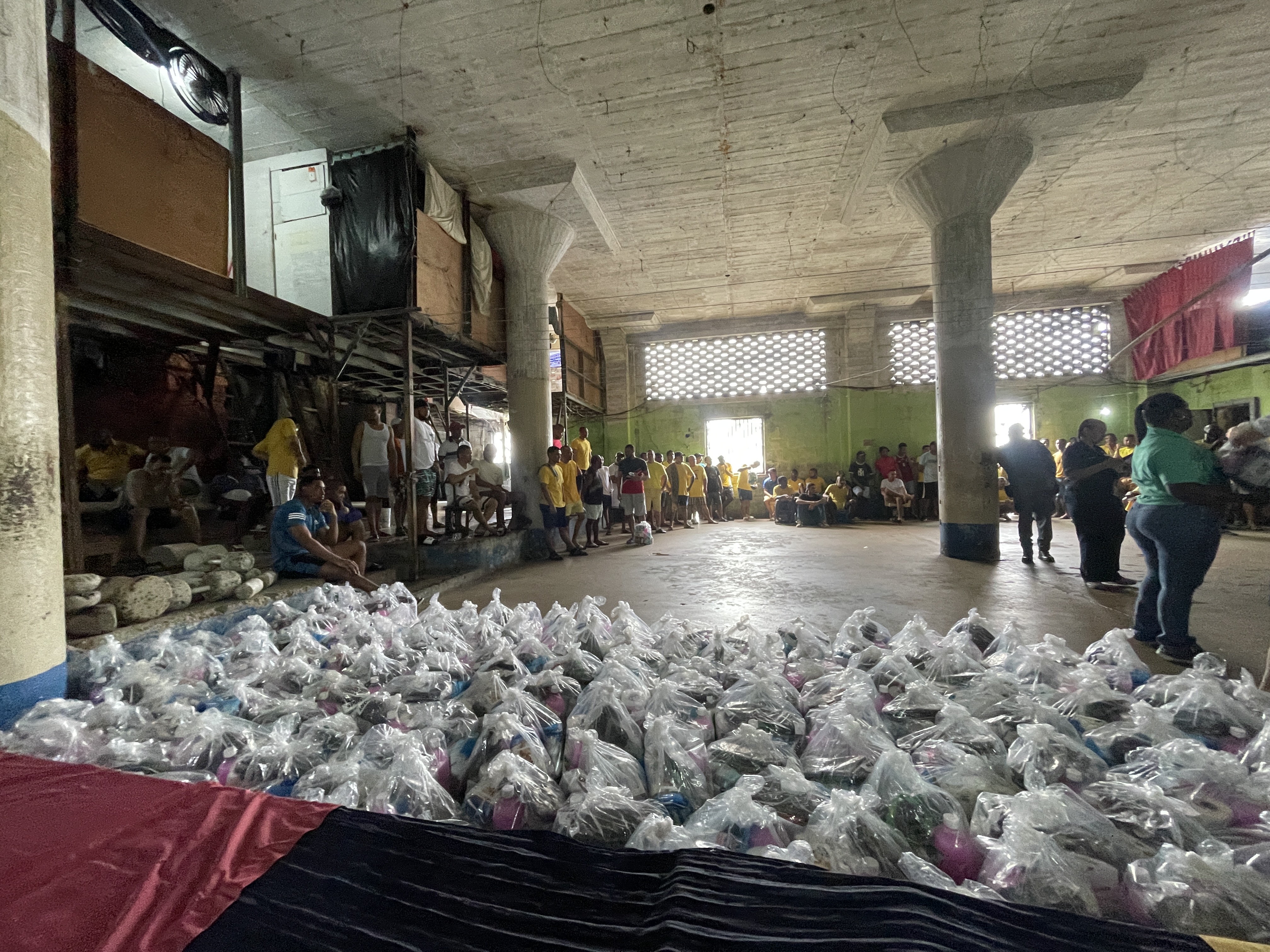Consulado de Colombia en Colón desarrolló jornada humanitaria del proyecto “Manos Solidarias” en el Centro Penitenciario Nueva Esperanza