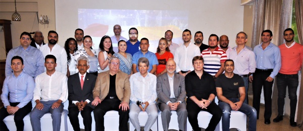 Reunión de trabajo del Embajador de Colombia en Panamá con las autoridades y empresarios de la zona libre